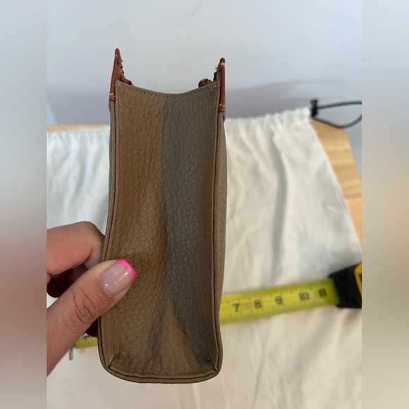 Vintage Dooney and Bourke Large British Brown and Tan Cosmetic Bag AWL - Picture 10 of 14